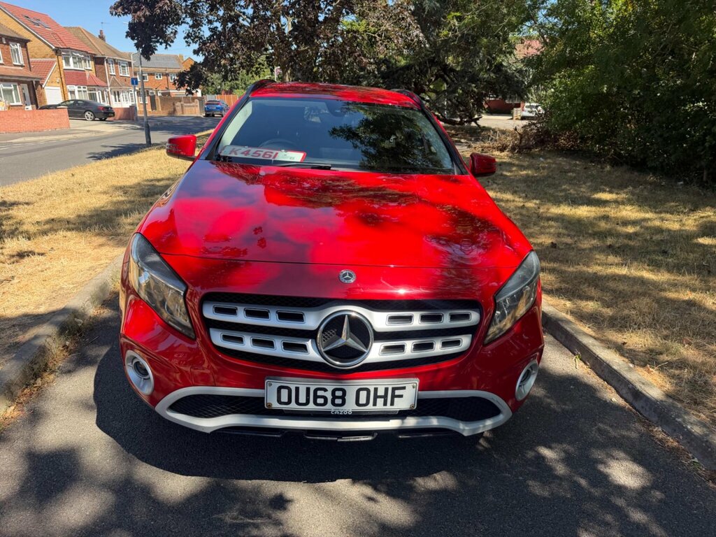 Mercedes-Benz GLA Class 1.6 Gla200 Se 7G-dct Euro 6 Ss OU68OHF Red #2