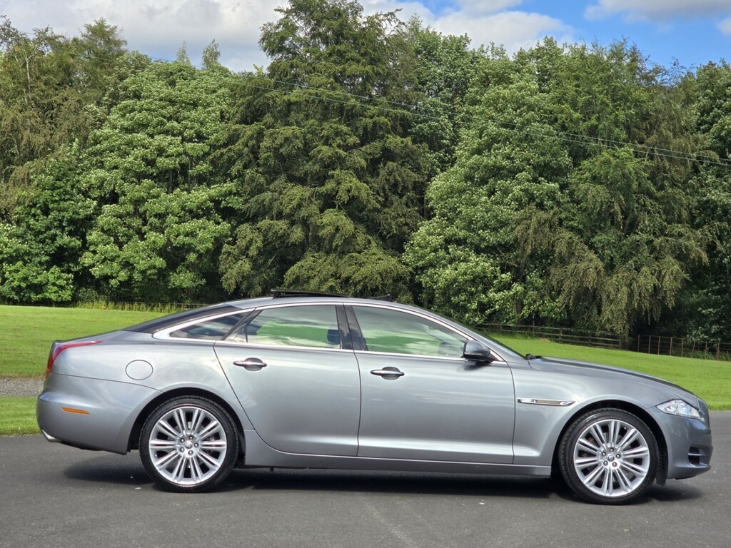 Jaguar XJ Saloon 3.0D V6 Portfolio Euro 5 Ss Lw Black #34