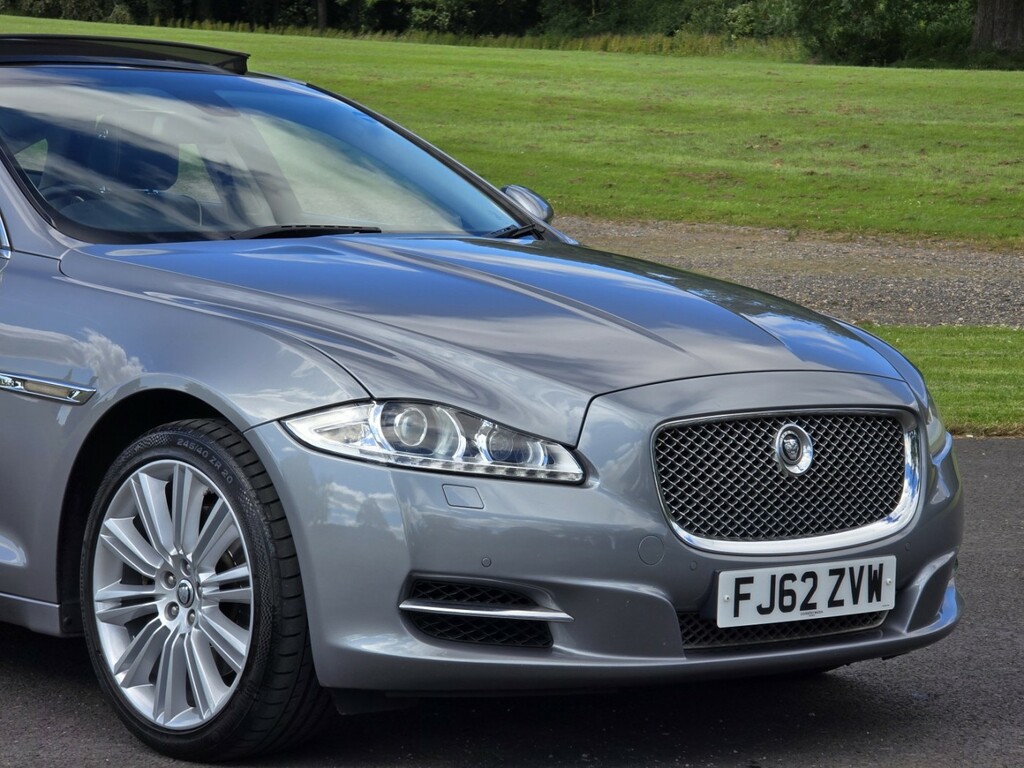 Jaguar XJ 3.0 D V6 Portfolio Grey #6