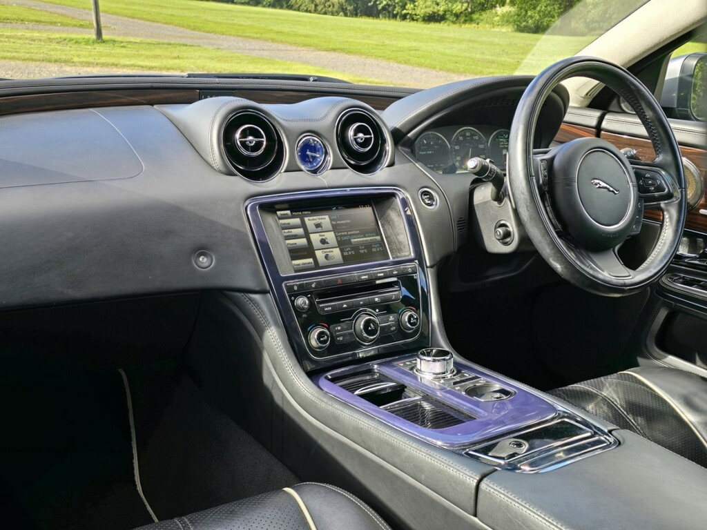 Jaguar XJ Saloon 3.0D V6 Portfolio Euro 5 Ss Lw Black #21