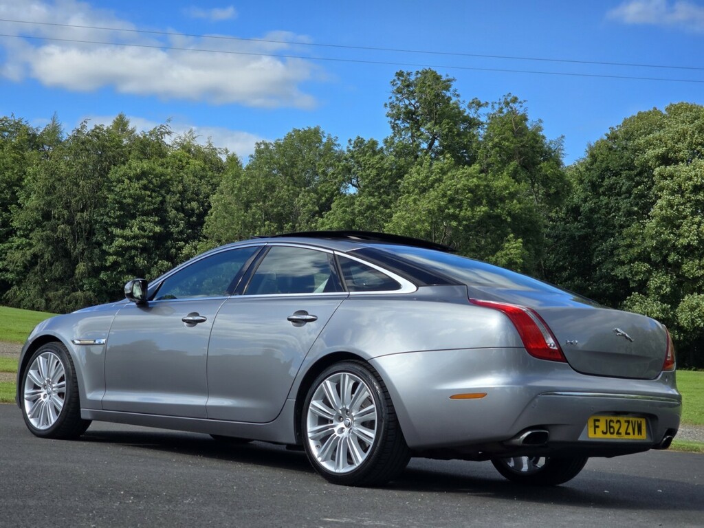 Jaguar XJ Saloon 3.0D V6 Portfolio Euro 5 Ss Lw Black #24