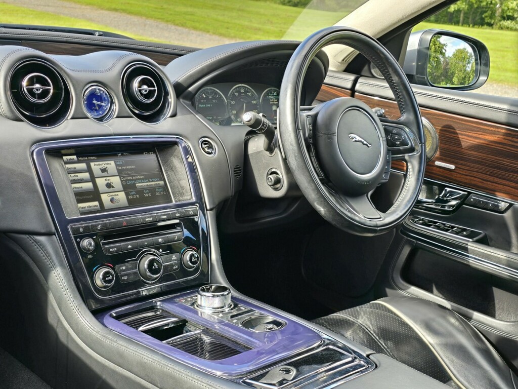 Jaguar XJ Saloon 3.0D V6 Portfolio Euro 5 Ss Lw Black #25