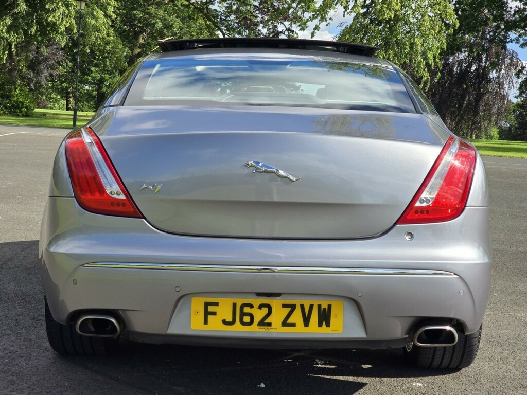 Jaguar XJ Saloon 3.0D V6 Portfolio Euro 5 Ss Lw Black #40