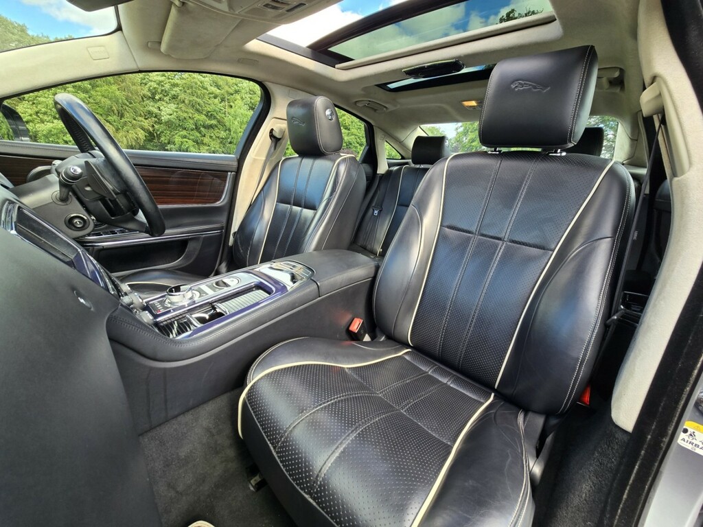Jaguar XJ Saloon 3.0D V6 Portfolio Euro 5 Ss Lw Black #18