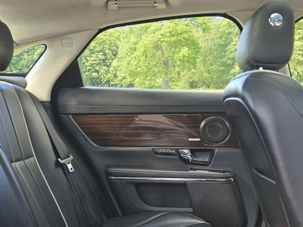 Jaguar XJ Saloon 3.0D V6 Portfolio Euro 5 Ss Lw Black #78