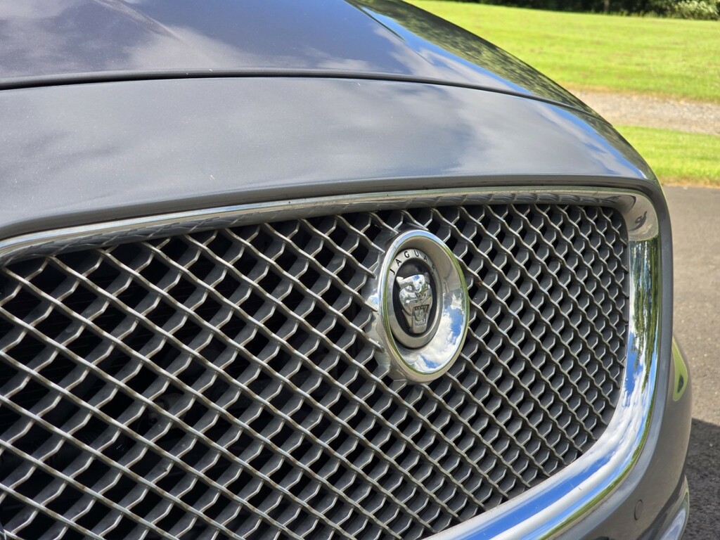 Jaguar XJ Saloon 3.0D V6 Portfolio Euro 5 Ss Lw Black #9