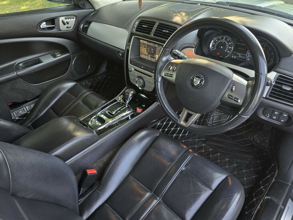 Jaguar XK 4.2 V8 Silver #3
