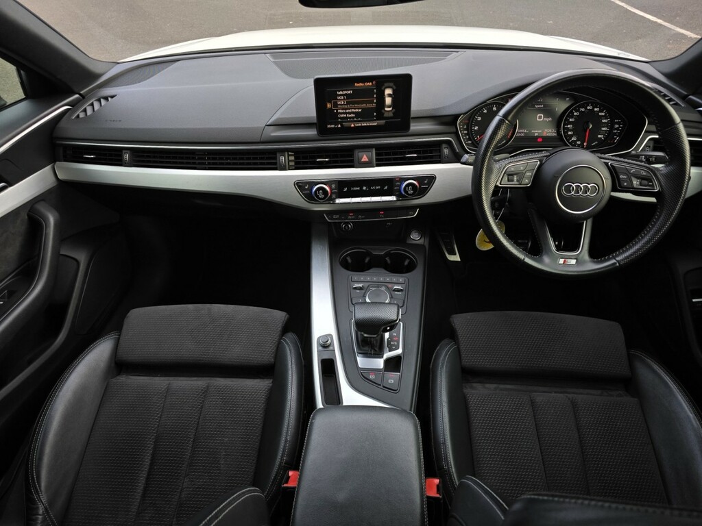 Audi A4 2.0 Tfsi 35 S Line FH68FTU White #4