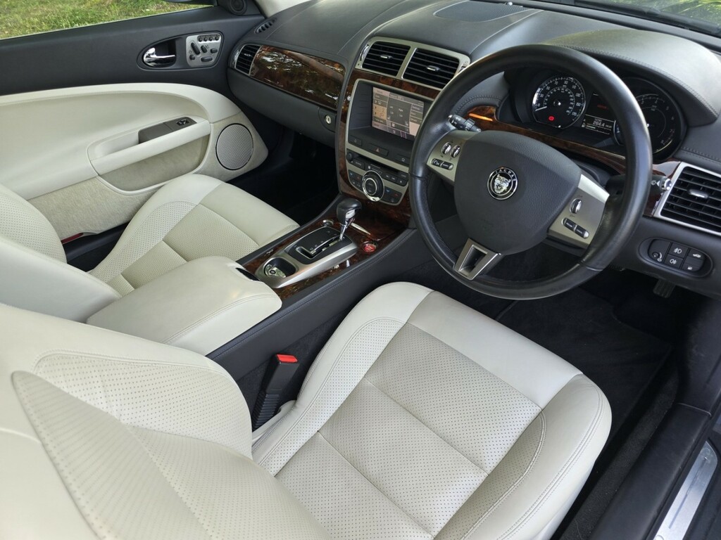 Jaguar XK 4.2 V8 Grey #3