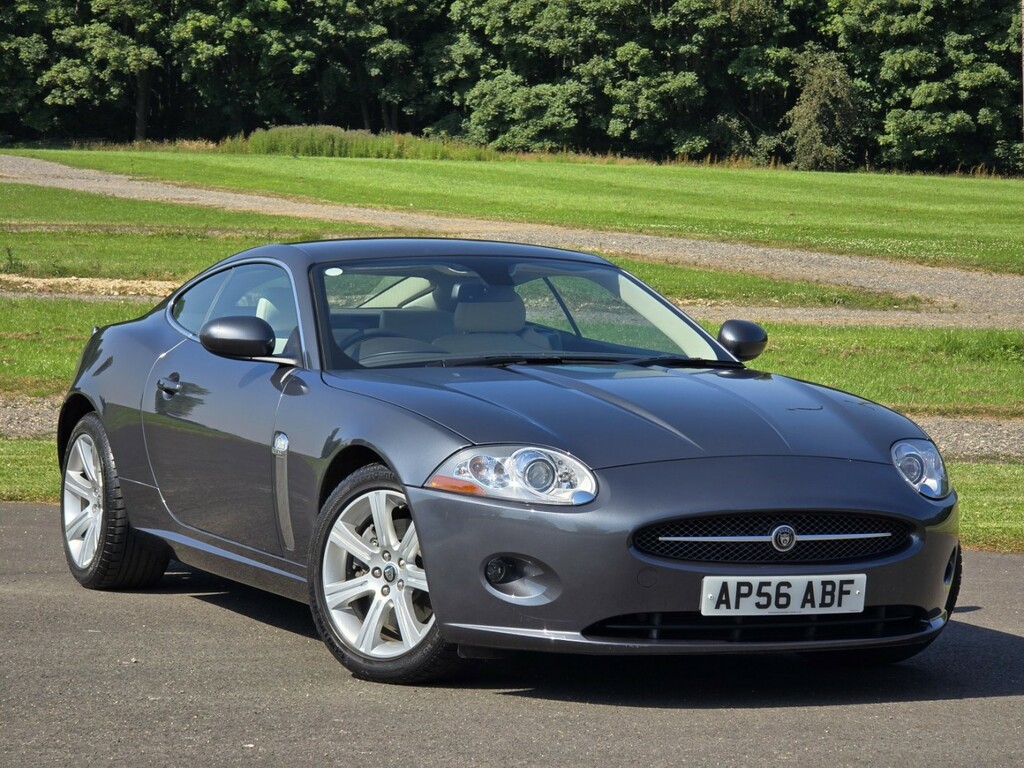 Jaguar XK 4.2 V8 Grey