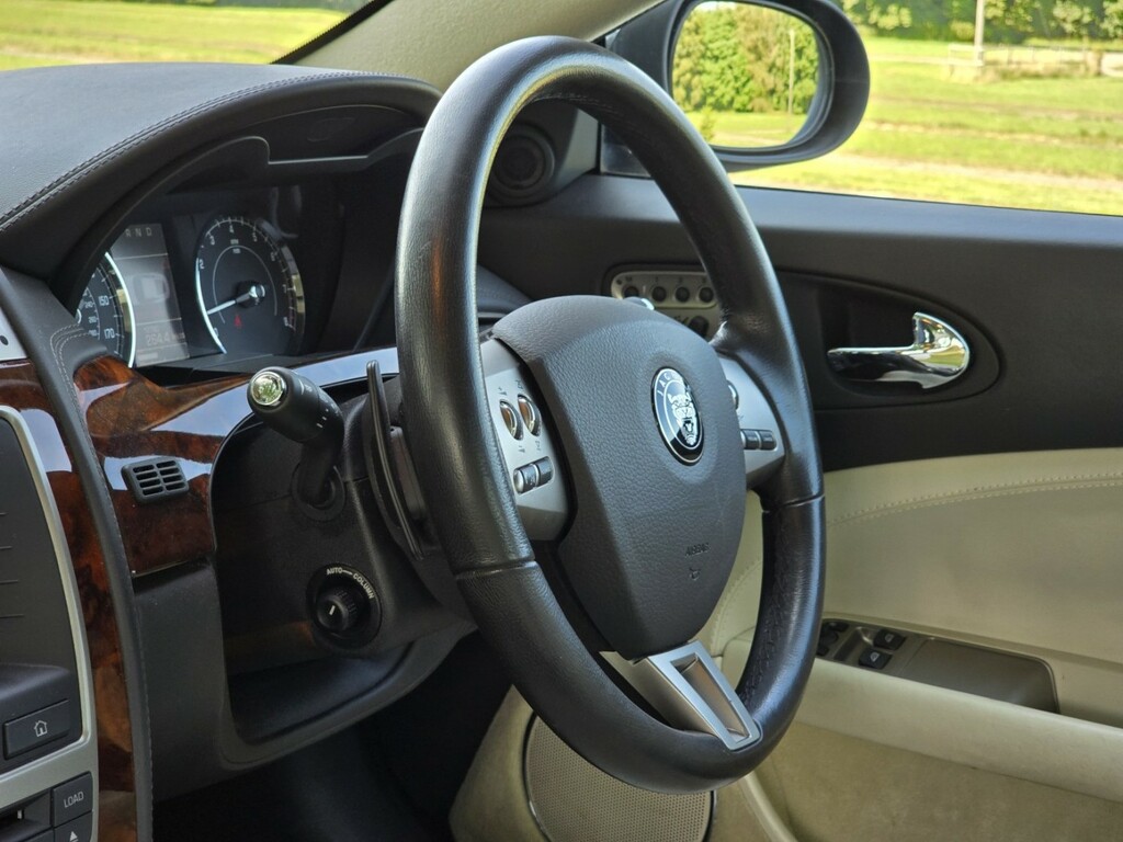 Jaguar XK 4.2 V8 Grey #4