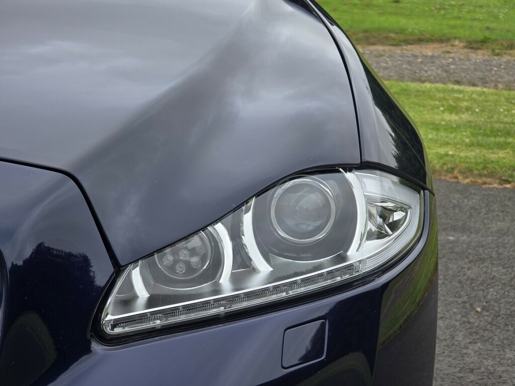 Jaguar XJ Black #14