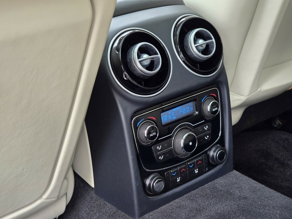 Jaguar XJ Black #53