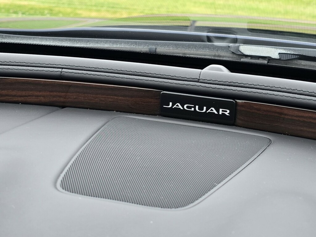 Jaguar XJ Black #88