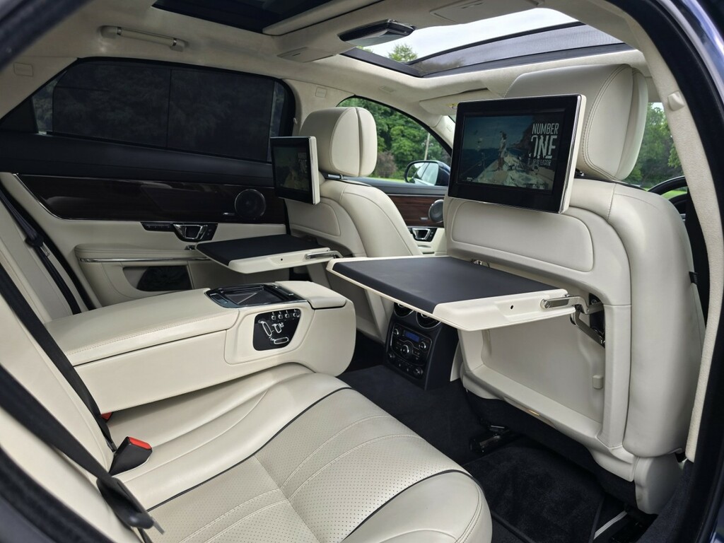 Jaguar XJ Black #2