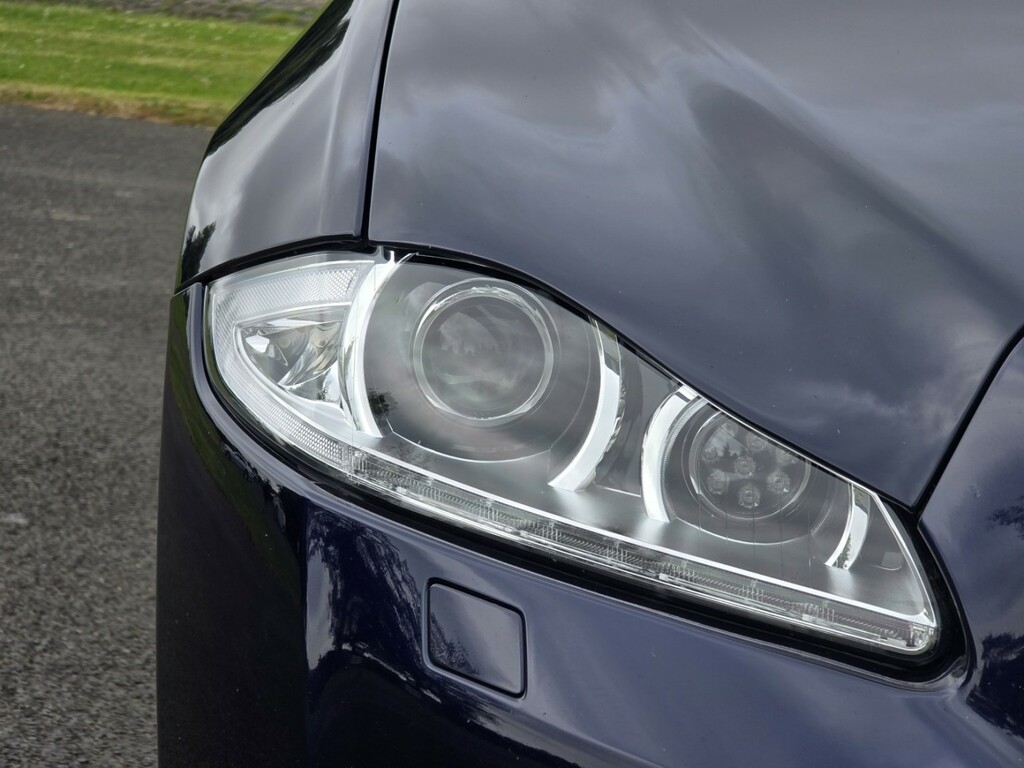 Jaguar XJ Black #13