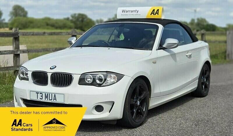 BMW 1 Series 2.0 120D Exclusive Edition Steptronic Euro 5 T3MUA White #4