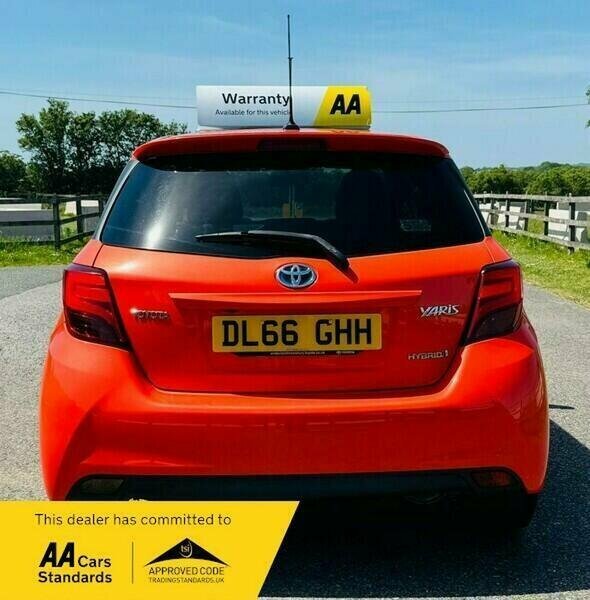 Toyota Yaris 1.5 Vvt-h Orange Edition Hatchback Hybr DL66GHH Orange #6