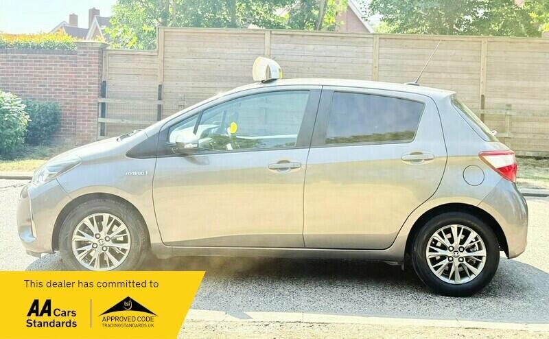 Toyota Yaris Blue Bi-tone Vvt-i Blue #7
