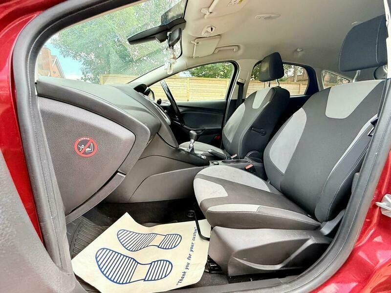 Ford Focus 1.5 Zetec Tdci 118 Bhp 0 Tax-year Mot Silver #20