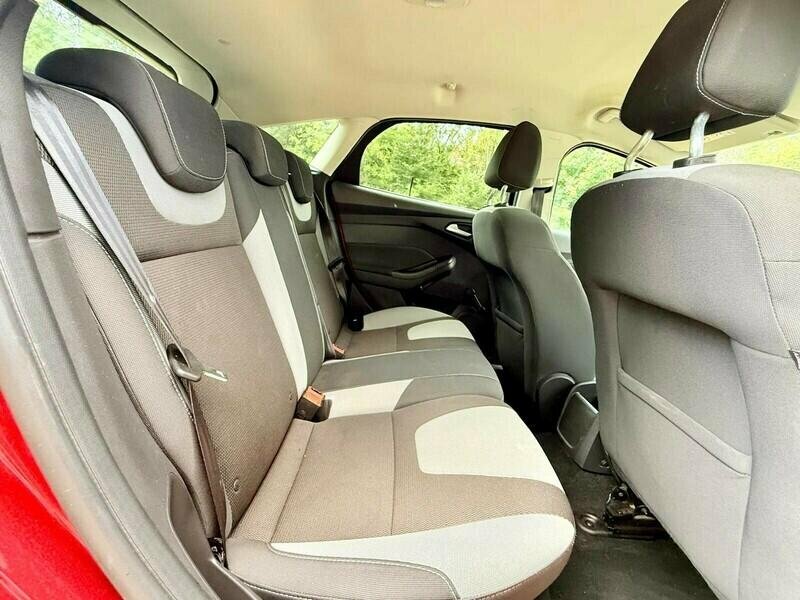 Ford Focus 1.5 Zetec Tdci 118 Bhp 0 Tax-year Mot Silver #12