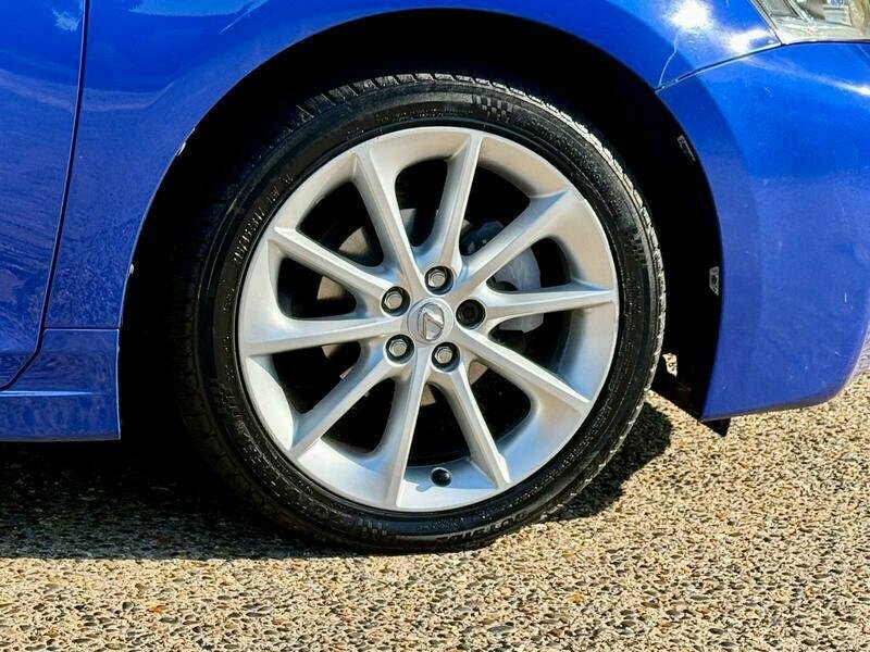 Lexus CT Hatchback White #19