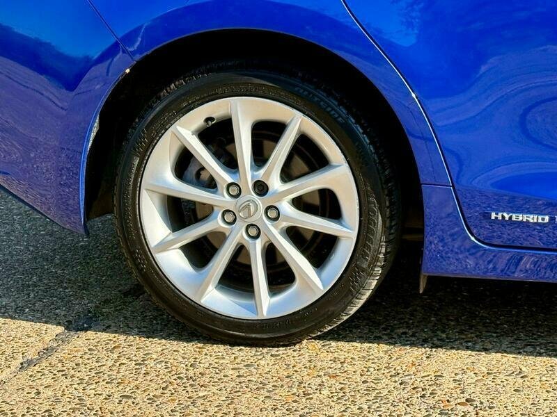 Lexus CT Hatchback White #8