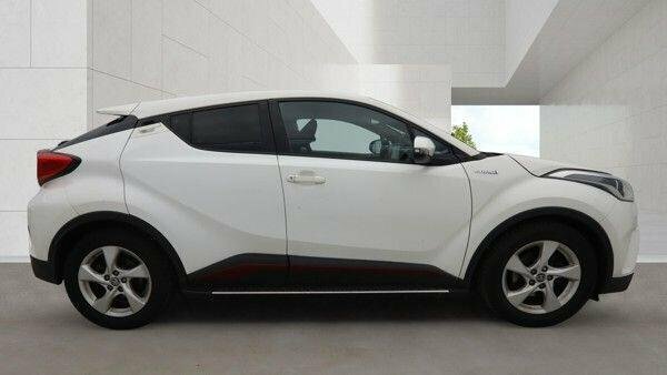 Toyota C-Hr 1.8 Vvt-h Icon Cvt Euro 6 Ss NA18URX White #4