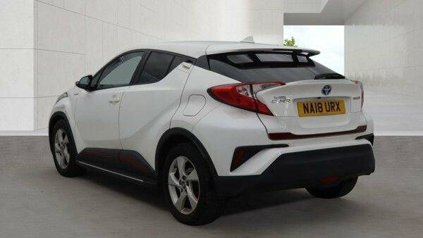 Toyota C-Hr 1.8 Vvt-h Icon Cvt Euro 6 Ss NA18URX White #3