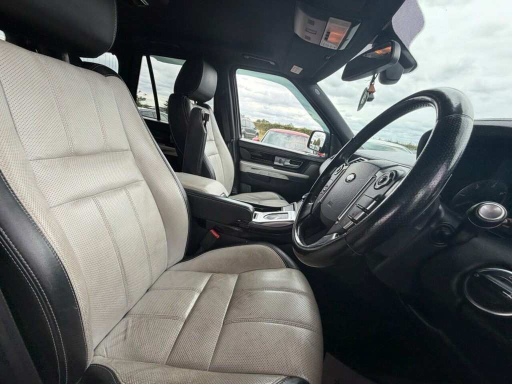 Land Rover Range Rover Sport 3.0 Sd V6 Black #12