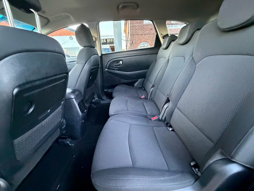 Kia Carens 1.6 Gdi Sr7 7 Seats Park Sensors Silver #9