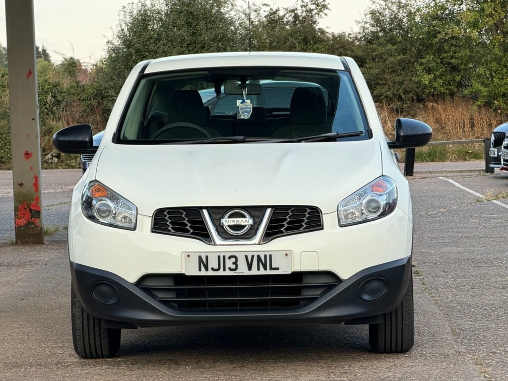 Nissan Qashqai 1.6L Visia White #2