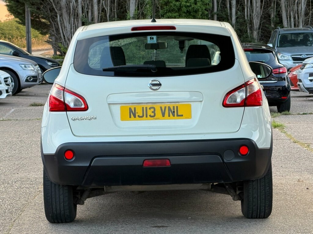 Nissan Qashqai 1.6L Visia White #5
