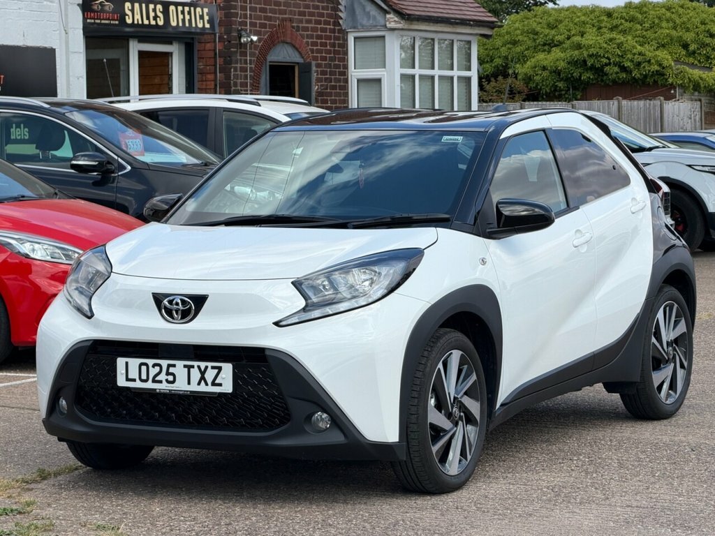 Toyota Aygo X 1L Edge White #3