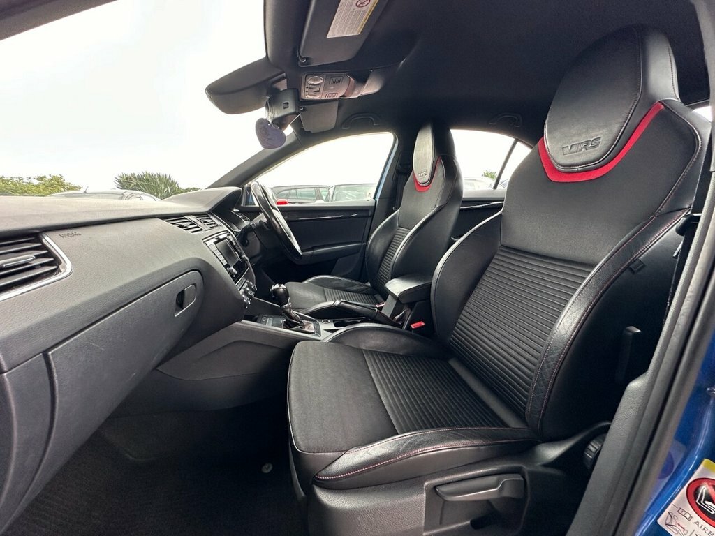 Skoda Octavia 2.0 Vrs Tdi Cr Red #8