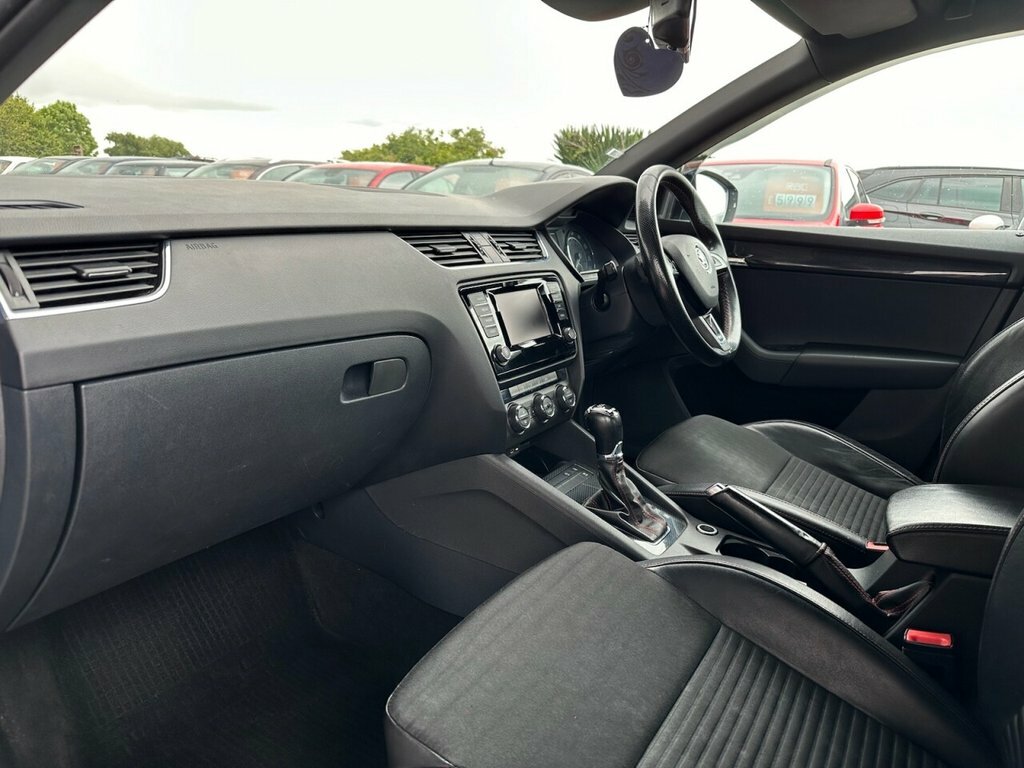 Skoda Octavia 2.0 Vrs Tdi Cr Red #7