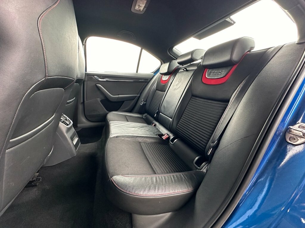 Skoda Octavia 2.0 Vrs Tdi Cr Red #9