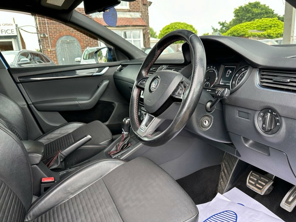 Skoda Octavia 2.0 Vrs Tdi Cr Red #12