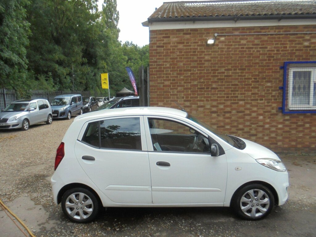 Hyundai I10 1.2 Classic Euro 5 WU13DYF White #3