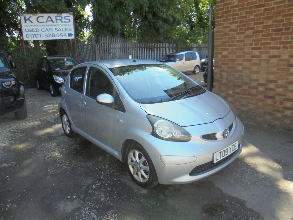 Toyota Aygo 1.0 Vvt-i Platinum Euro 4 Silver #2