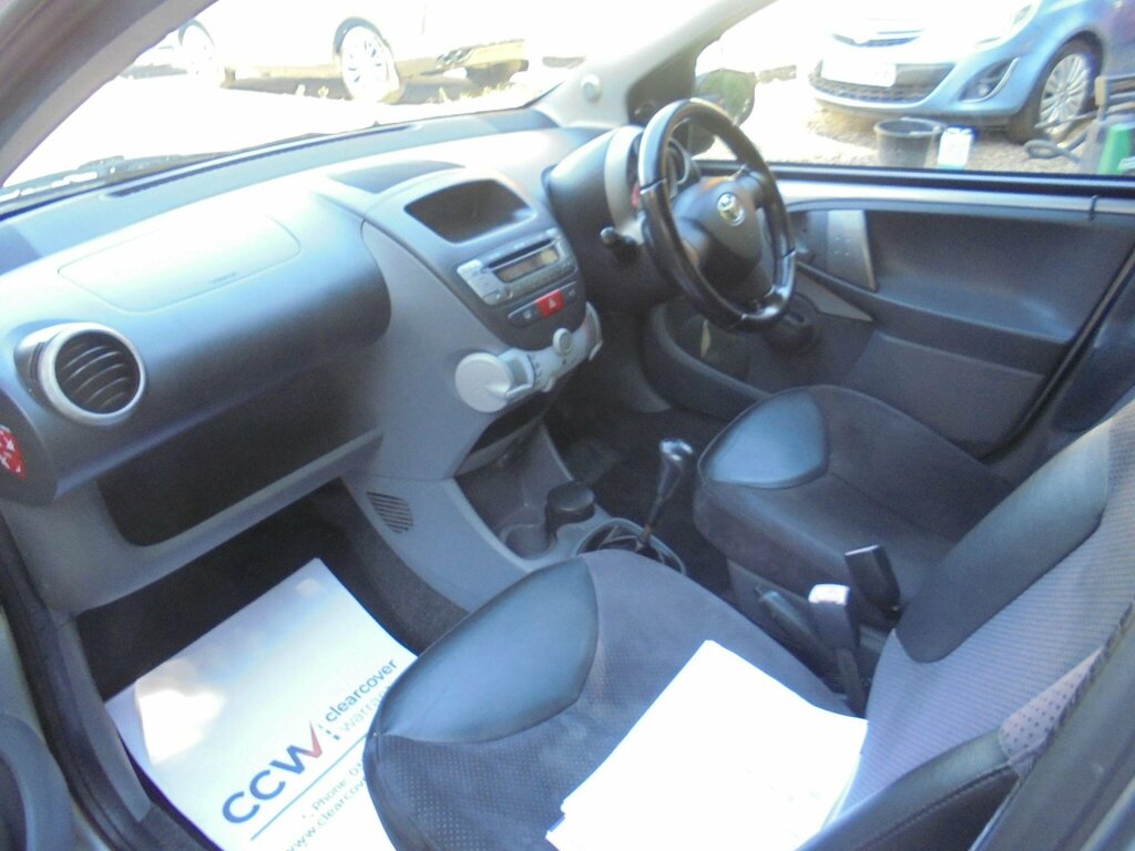 Toyota Aygo Hatchback 1.0 Vvt-i Euro 4 200959 Red #9