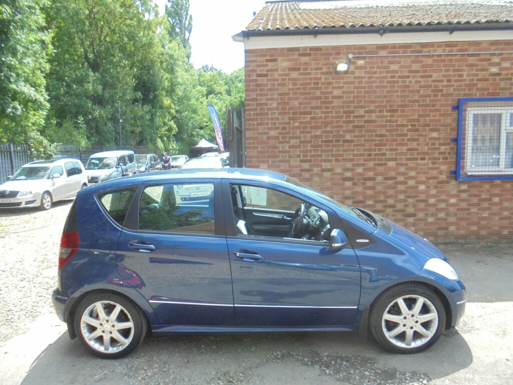 Mercedes-Benz A Class 1.5 A160 Avantgarde Se Cvt Blue #3