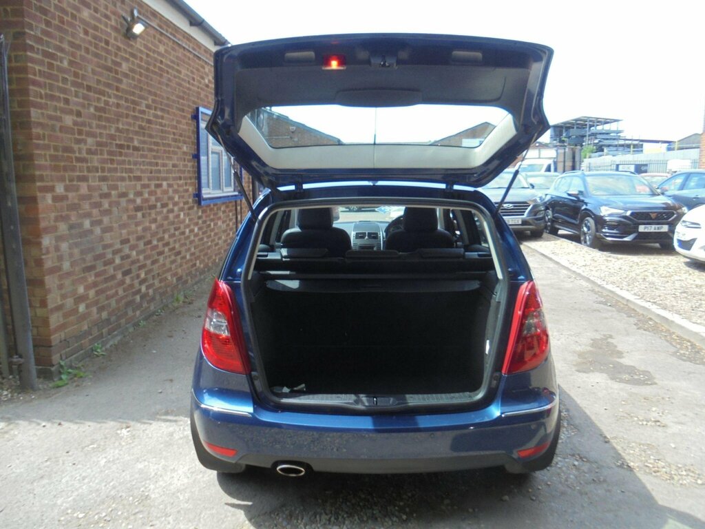 Mercedes-Benz A Class Hatchback Black #8
