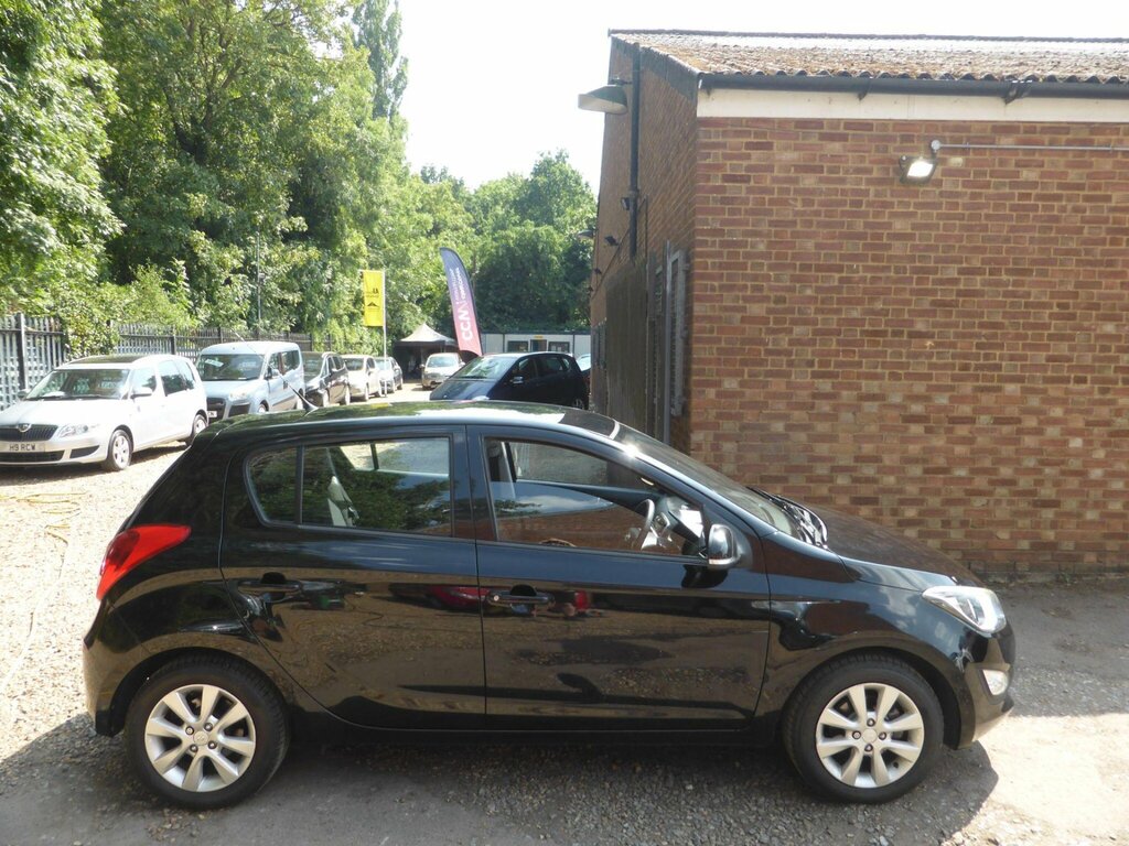 Hyundai I20 1.2 Active Euro 5 Black #3
