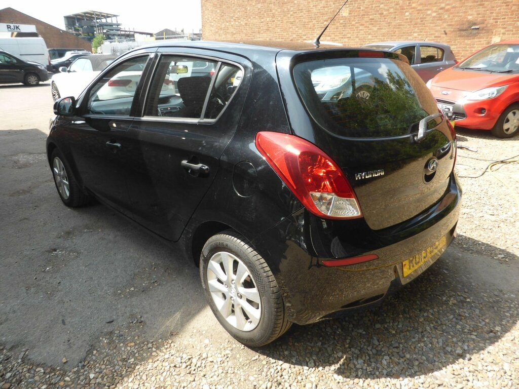 Hyundai I20 1.2 Active Euro 5 Black #6