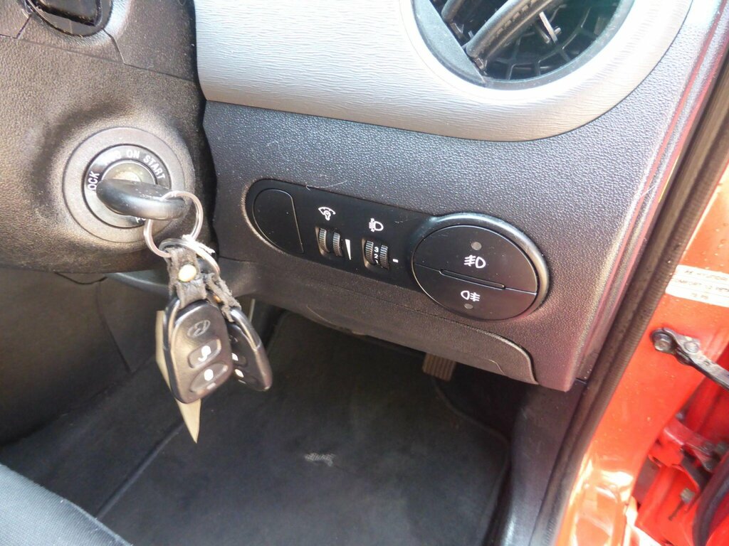 Hyundai I10 1.2 Classic Low Mileagecheap Road Tax Blue #14
