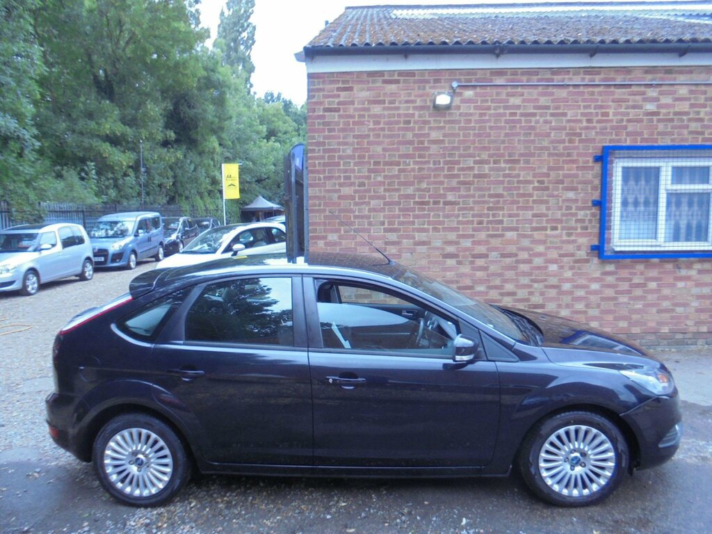 Ford Focus 1.6 Titanium LJ10OYF Black #3