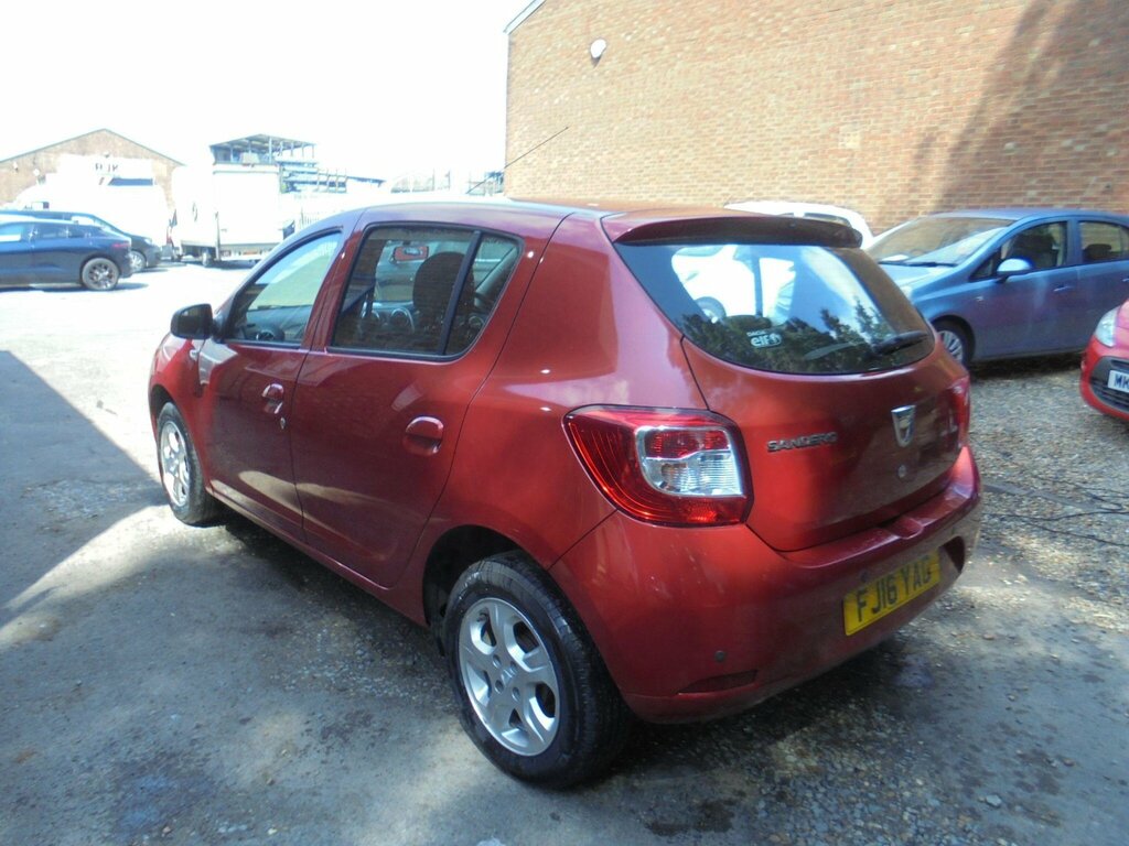 Dacia Sandero 0.9 Tce Laureate Euro 6 Ss Red #6