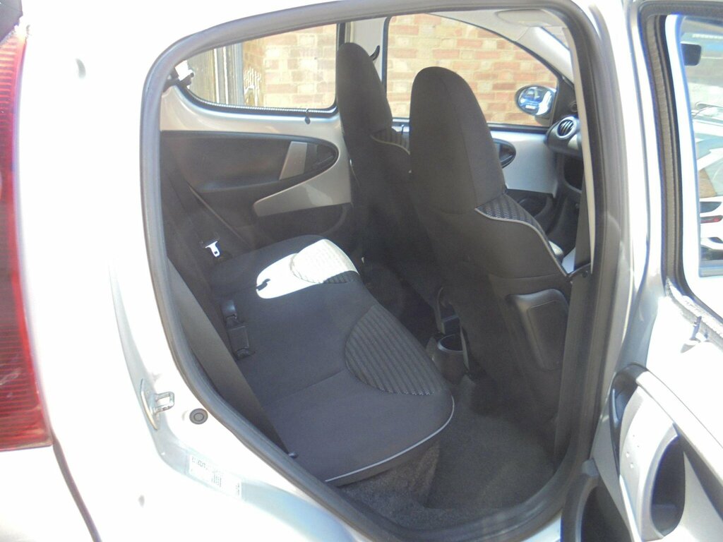 Peugeot 107 107 Active Blue #14