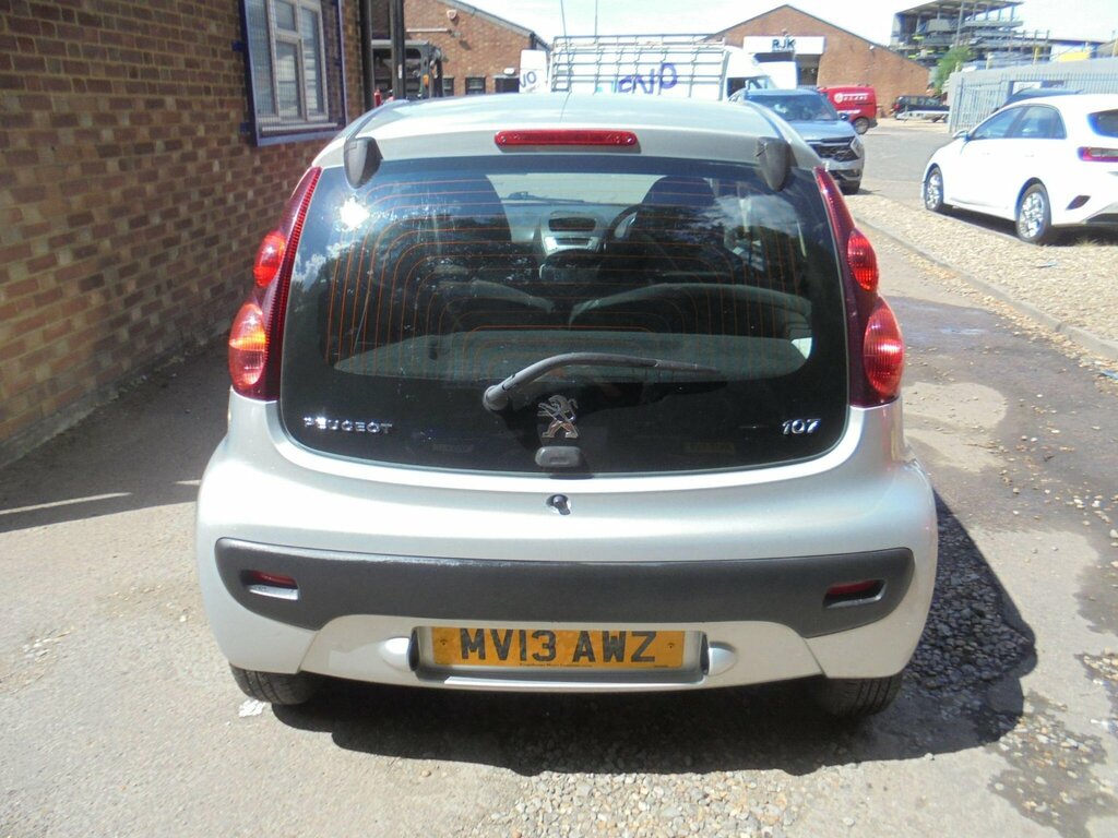 Peugeot 107 107 Active Blue #7